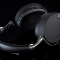 最先端ワイヤレスヘッドフォンが 新時代の音楽体験を可能にする Zik